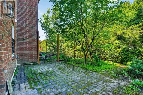83 Appleby Private Ottawa ON K2C 3P4