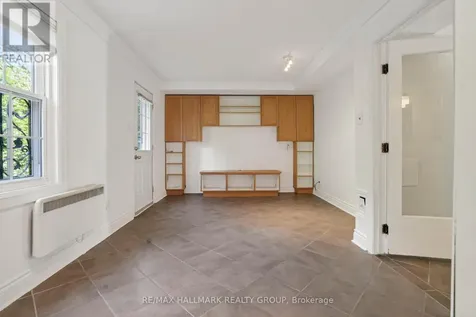 83 Appleby Private Ottawa ON K2C 3P4
