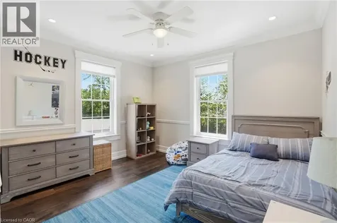 8 Woodward Avenue Dundas ON L9H 4J5