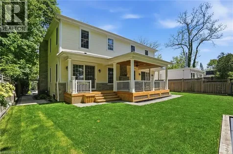 8 Woodward Avenue Dundas ON L9H 4J5