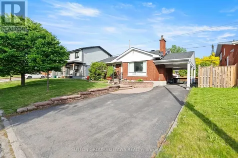 1237 Whitmore Avenue Ottawa ON K2C 2N6