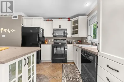 89 Spruce Street Petawawa ON K8H 3H7