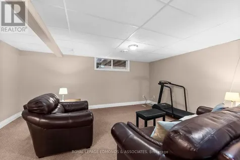 89 Spruce Street Petawawa ON K8H 3H7