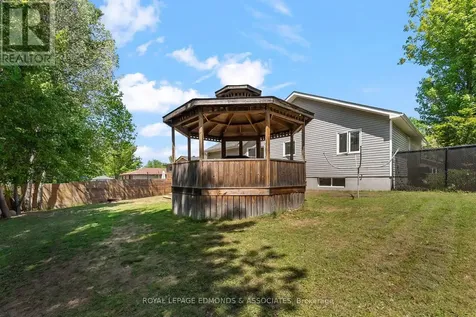 89 Spruce Street Petawawa ON K8H 3H7