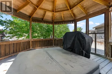89 Spruce Street Petawawa ON K8H 3H7