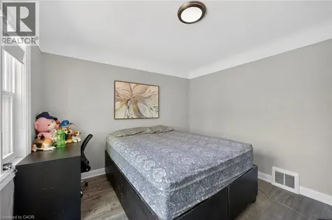 43 West 1st Street Hamilton ON L9C 3B9