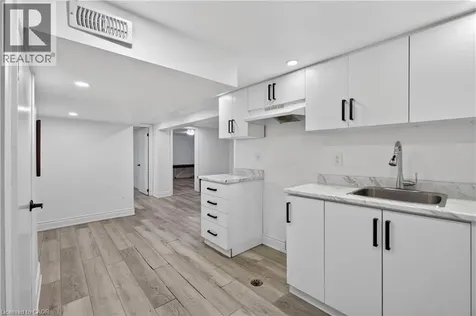 43 West 1st Street Hamilton ON L9C 3B9