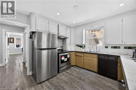 43 West 1st Street Hamilton ON L9C 3B9