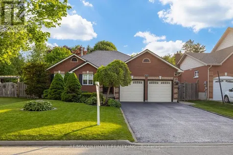 10 South Balsam Street Uxbridge ON L9P 1E9
