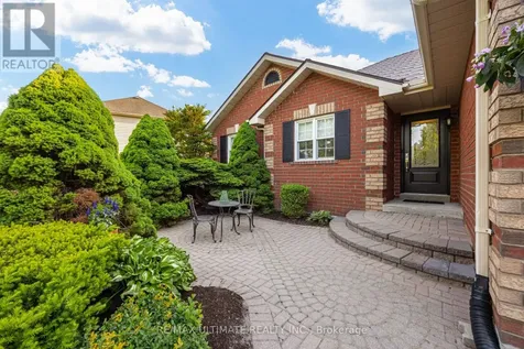 10 South Balsam Street Uxbridge ON L9P 1E9