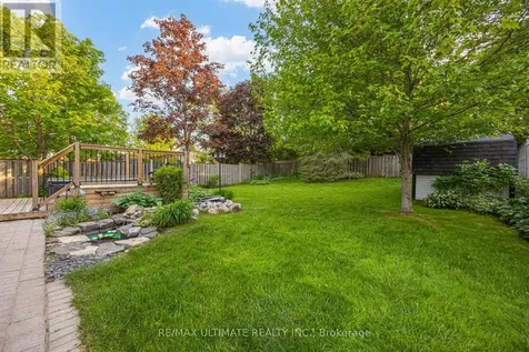 10 South Balsam Street Uxbridge ON L9P 1E9