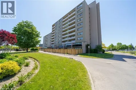 15 Albright Road Hamilton ON L8K 5J2