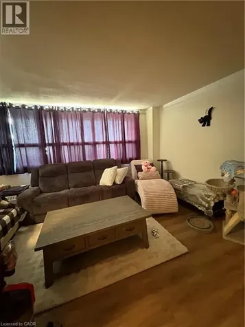 15 Albright Road Hamilton ON L8K 5J2