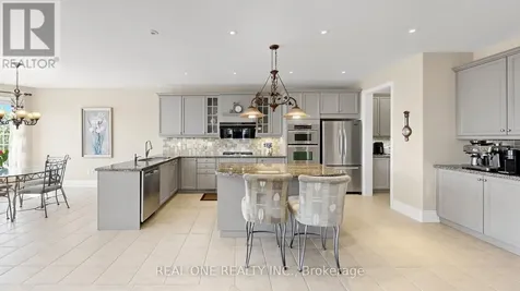 58 Emerald Hts Drive Whitchurch-stouffville ON L4A 0C8