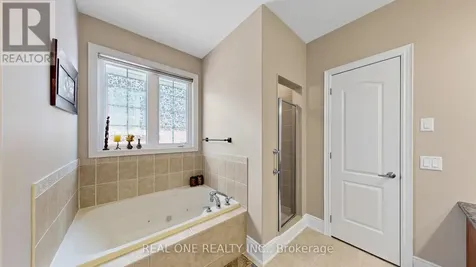 58 Emerald Hts Drive Whitchurch-stouffville ON L4A 0C8