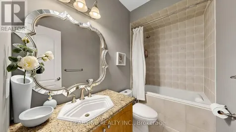 58 Emerald Hts Drive Whitchurch-stouffville ON L4A 0C8