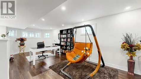 58 Emerald Hts Drive Whitchurch-stouffville ON L4A 0C8