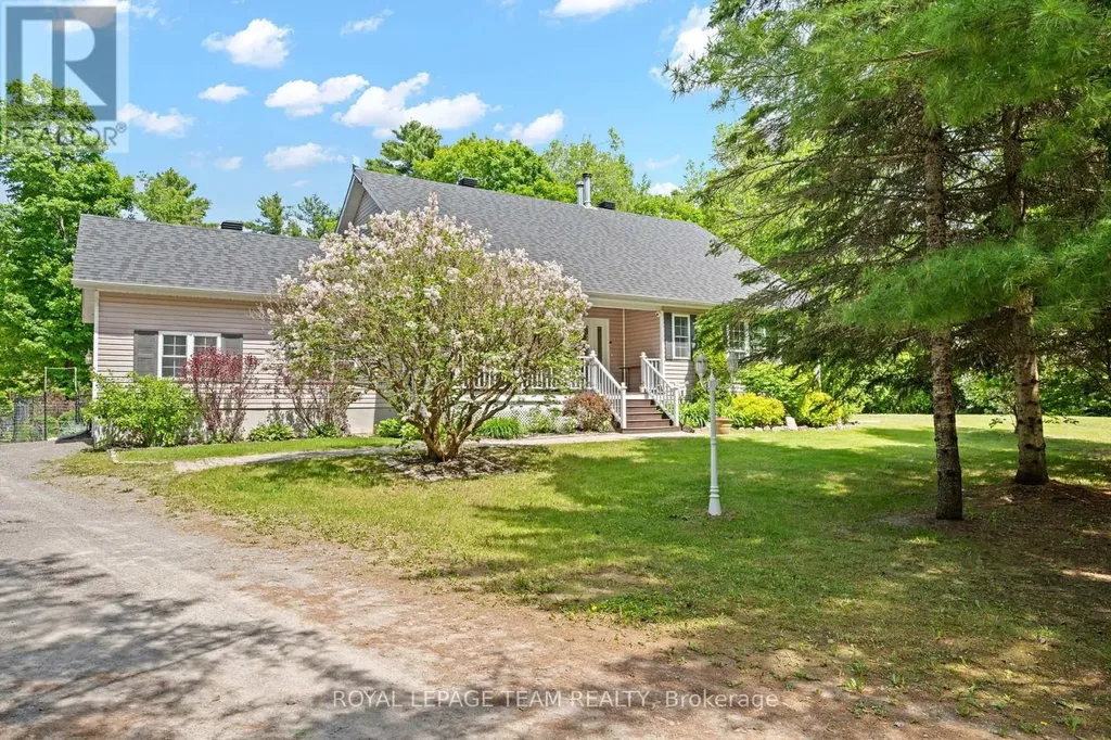 5040 Stonecrest Road Ottawa ON K0A 3M0