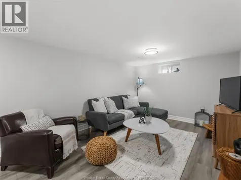 7241 Wyandotte Street Windsor ON N8S 1R5