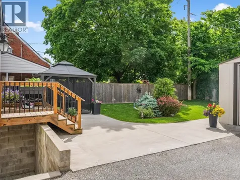 7241 Wyandotte Street Windsor ON N8S 1R5