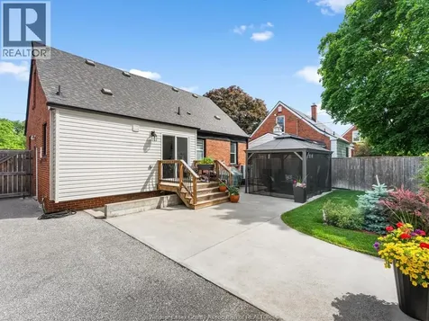 7241 Wyandotte Street Windsor ON N8S 1R5
