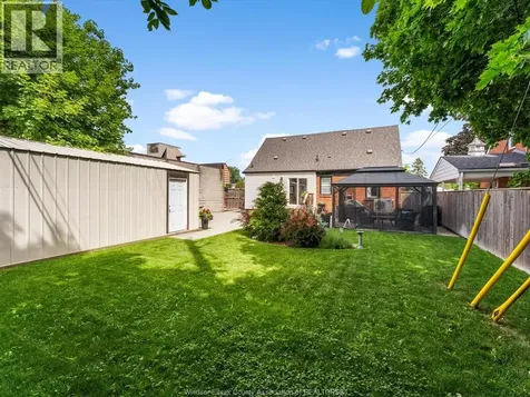 7241 Wyandotte Street Windsor ON N8S 1R5