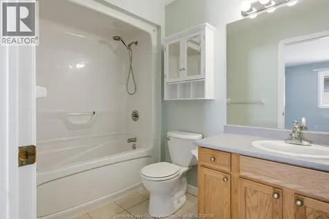 149 Amy Croft Drive Lakeshore ON N8K 1E3