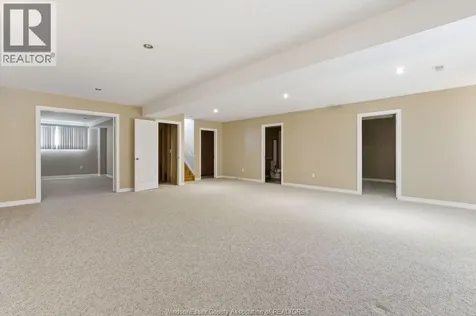 149 Amy Croft Drive Lakeshore ON N8K 1E3