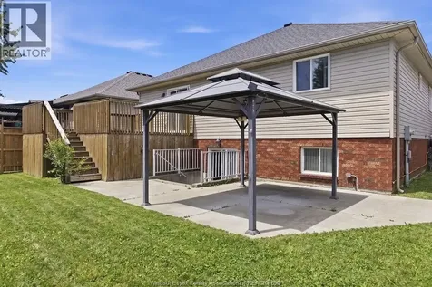 149 Amy Croft Drive Lakeshore ON N8K 1E3