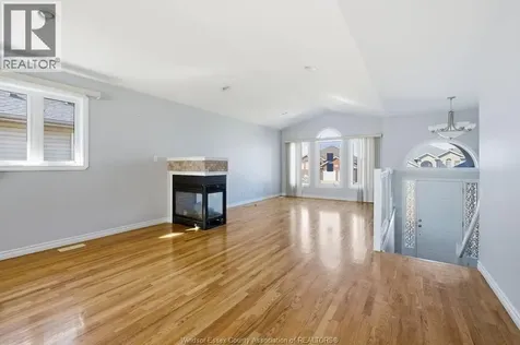 149 Amy Croft Drive Lakeshore ON N8K 1E3