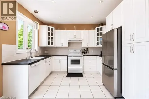 71 Dellgrove Circle Cambridge ON N1T 2J9
