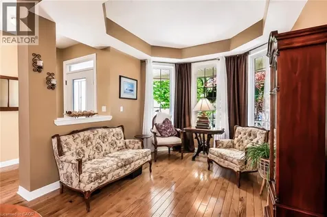71 Dellgrove Circle Cambridge ON N1T 2J9