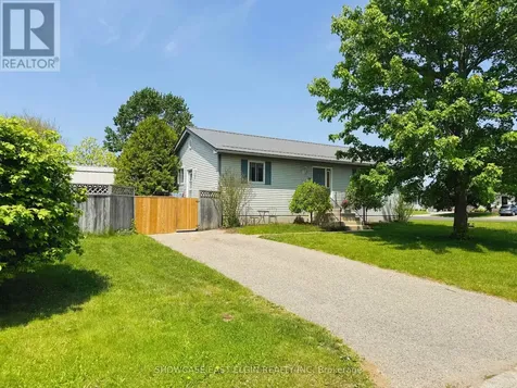 28 Melanie Drive Aylmer ON N5H 3G6