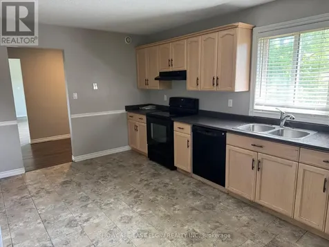 28 Melanie Drive Aylmer ON N5H 3G6