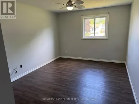 28 Melanie Drive Aylmer ON N5H 3G6