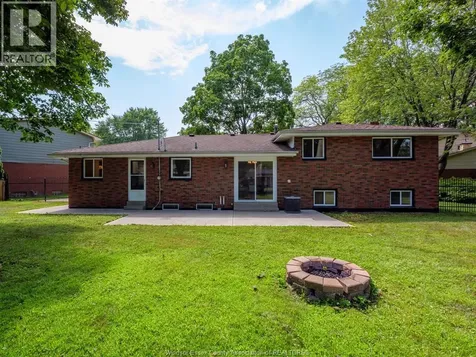 5710 Dalton Avenue Lasalle ON N9H 1M8