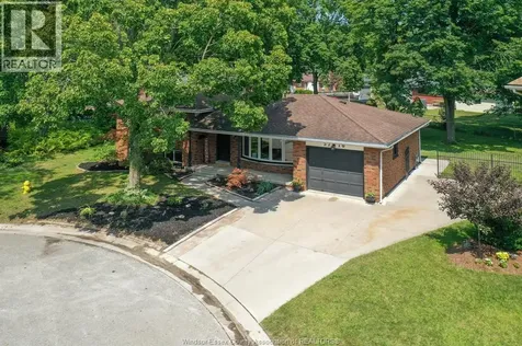 5710 Dalton Avenue Lasalle ON N9H 1M8