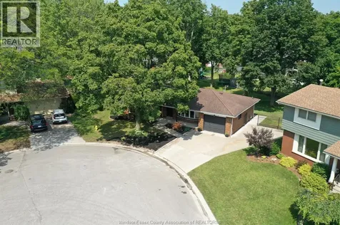 5710 Dalton Avenue Lasalle ON N9H 1M8