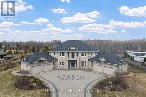 5813 Red Castle Ridge Ottawa ON K4M 0A4
