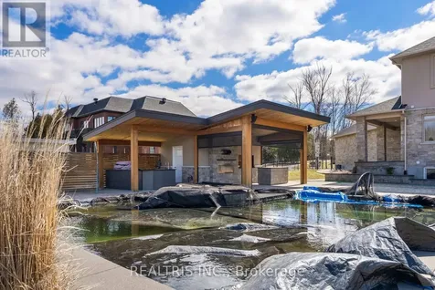 5813 Red Castle Ridge Ottawa ON K4M 0A4