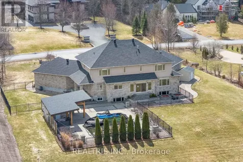 5813 Red Castle Ridge Ottawa ON K4M 0A4