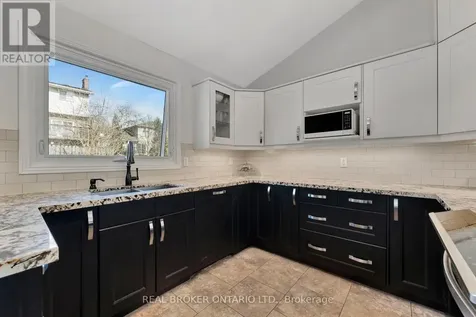 52 Beckett Drive Brantford ON N3T 6G2