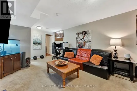 52 Beckett Drive Brantford ON N3T 6G2
