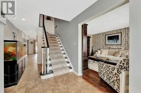 52 Beckett Drive Brantford ON N3T 6G2