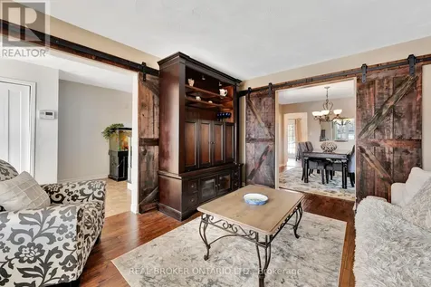 52 Beckett Drive Brantford ON N3T 6G2