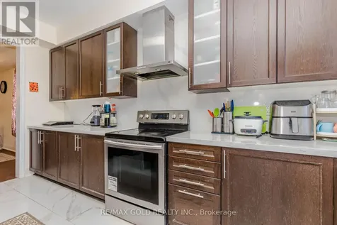 9 Burgess Crescent Brantford ON N3T 0J5