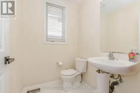 9 Burgess Crescent Brantford ON N3T 0J5