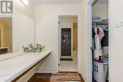 9 Burgess Crescent Brantford ON N3T 0J5