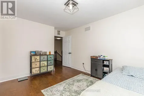 9 Burgess Crescent Brantford ON N3T 0J5