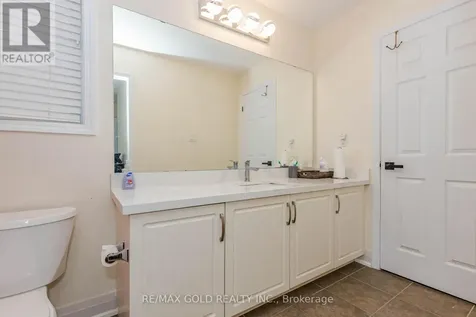 9 Burgess Crescent Brantford ON N3T 0J5
